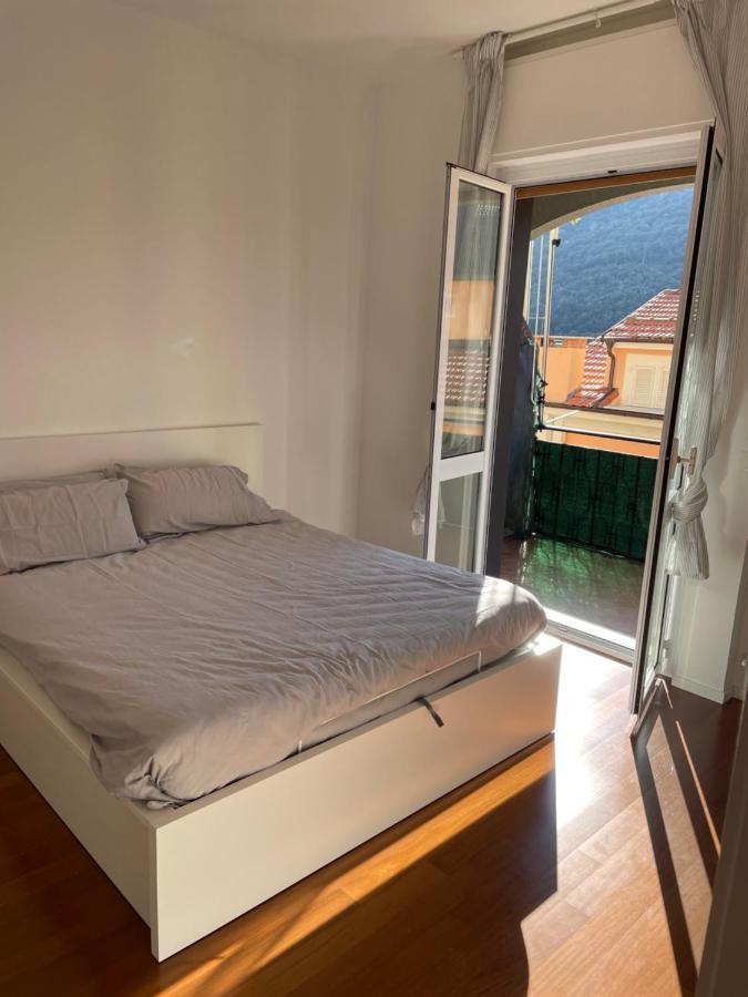 Bike & Sea Under Castle Dreams At Finalborgo Apartment Finale Ligure Exterior photo